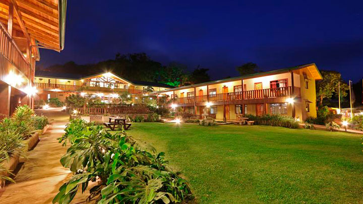 Hoteles-Montana-Monteverde_Contry-1-720x405