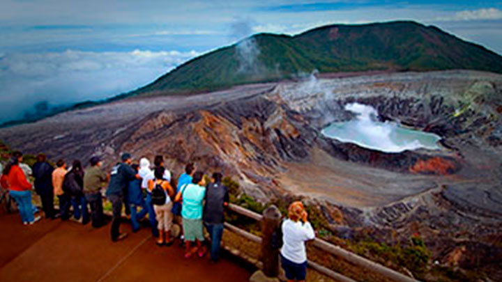 Tour-1-dia-Combo_Doka_Poas_Cataratas_Paz-2-720x405